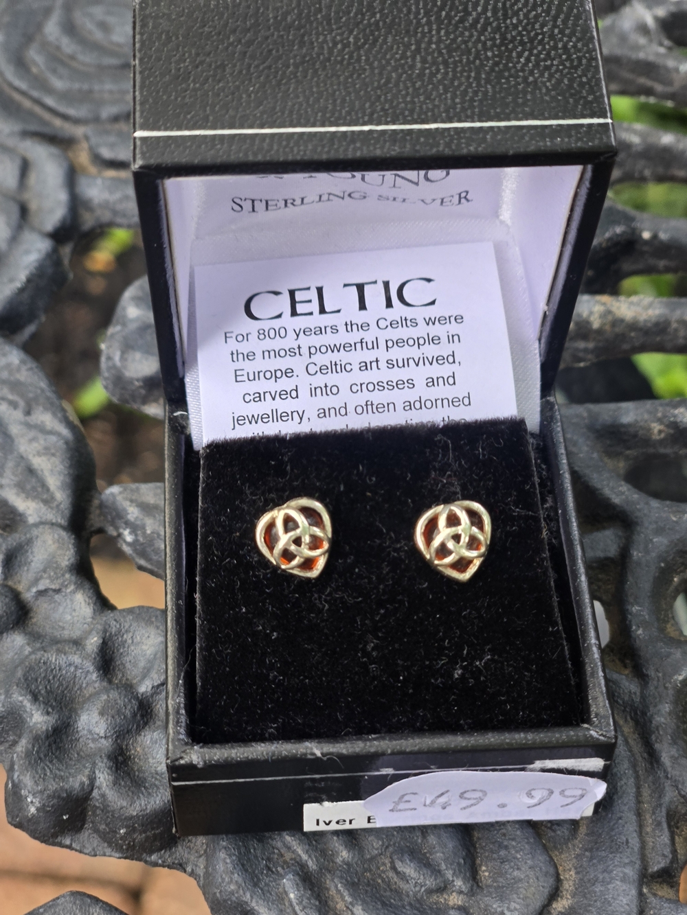 SCOTLAND Celtic Knot Heart Sterling Silver Stud Earrings - Brand New